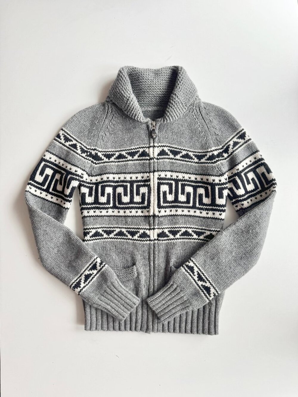 Aritzia TNA Sea To Sky Echo Grey 100% Wool Cowichan Cardigan Sweater, Size M